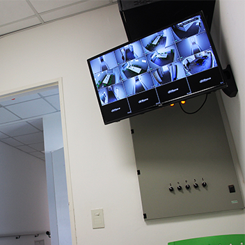 Monitor de cámaras de seguridad de Espacio Encuentro